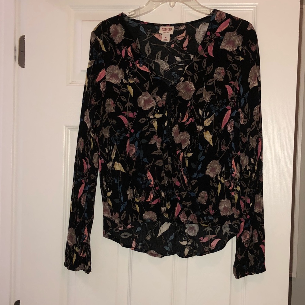Black patterned top